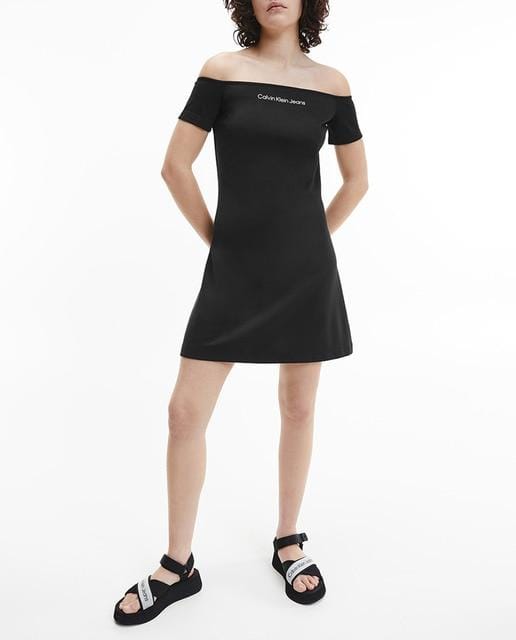 Vestido corto y de hombros caídos – Primeriti