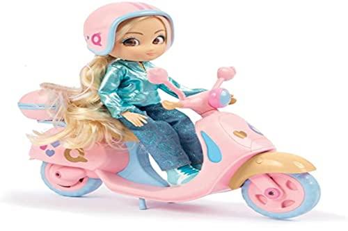 DESCUENTAZO 59% DESCUENTO UNIQUE EYES Amy Fun Ride, muñeca Fashion de Pelo Largo, te Sigue con los Ojos, y Moto Scooter Rosa con Maletero Que se Abre y Muchos Accesorios, Casco y Pegatinas para Decorar, Famosa (MYM11200)