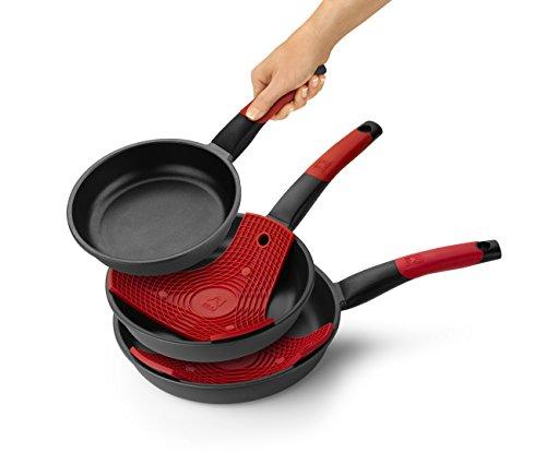 DESCUENTAZO 53% DESCUENTO BRA Premiere | Set de 3 sartenes 18 22 26 cm, Aluminio Fundido Antiadherente, aptas para Todo Tipo de cocinas, Incluido inducción, Color Negro con Silicona Roja, fudido, 28 cm