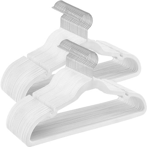 41% DESCUENTO SONGMICS Perchas de Terciopelo, Juego de 50 Piezas, Antideslizantes, Ranuras para Hombros, Barra para Pantalones, Gancho Giratorio 360°, 0,6 cm de Grosor, 43 cm Largo, Blanco Clásico CRF029W05
