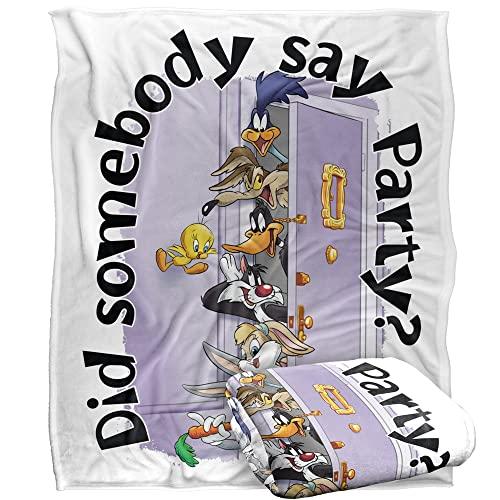 WB 100: Blanket, 152 x 127 cm Looney Tunes Friends Party Silky Touch Super Soft Throw Blanket
