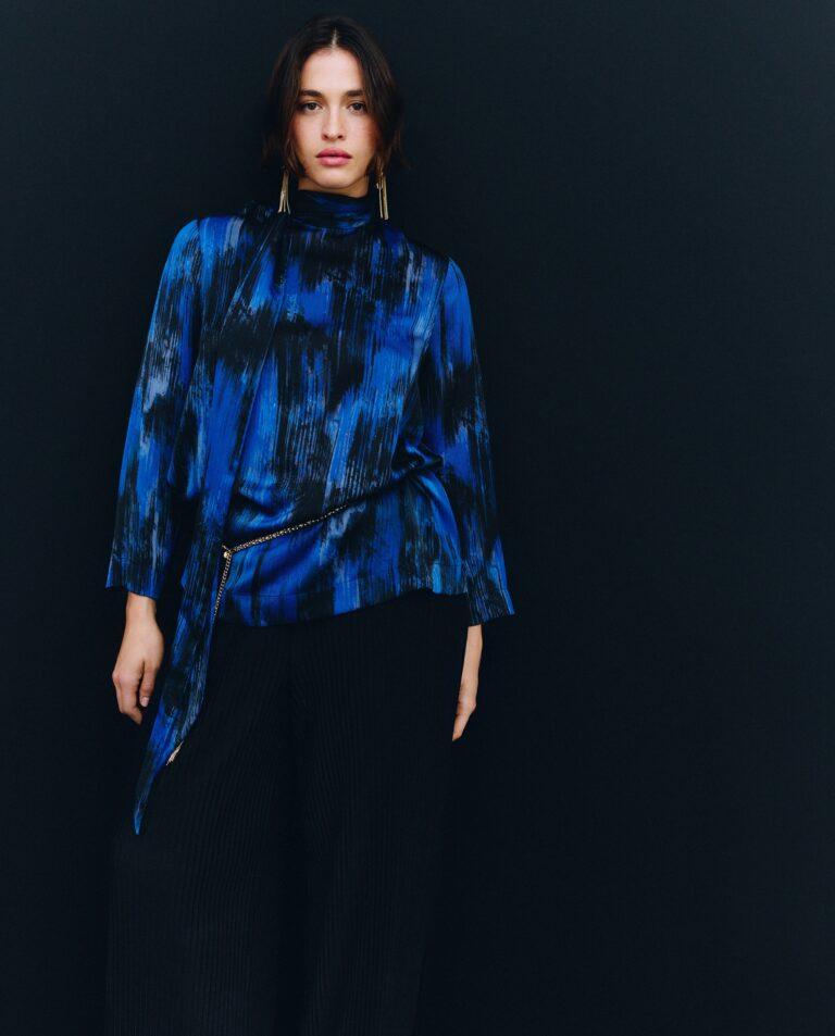 Blusa con lazada estampada de mujer · Couchel · El Corte Inglés