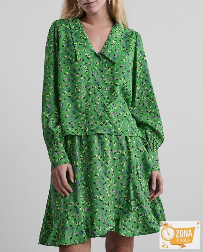 Camisa de mujer estampada con cuello bobo — 11,00€ € -82%
