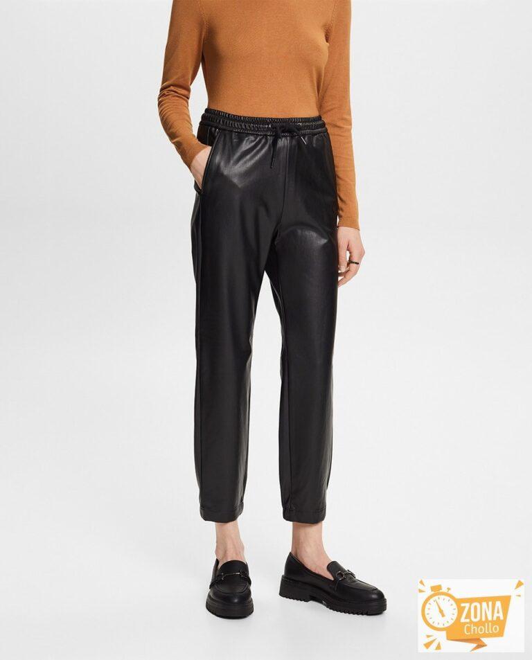 Pantalón de mujer jogger efecto piel — 13,00€ € -81%