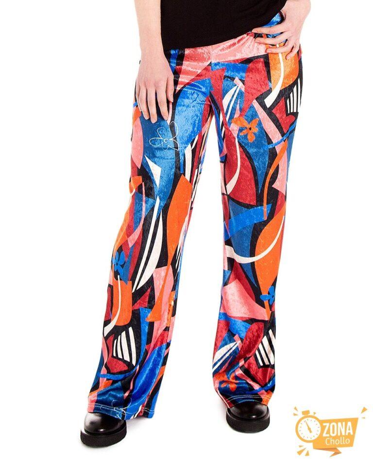 Pantalón de mujer en terciopelo estampado — 11,00€ € -82%