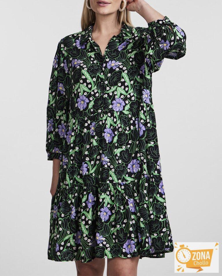 Vestido corto estampado manga tres cuartos — 15,00€ € -81%