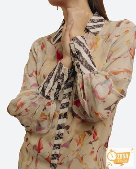 Camisa con manga larga y estampados combinados de mujer — 17,00€ € -81%