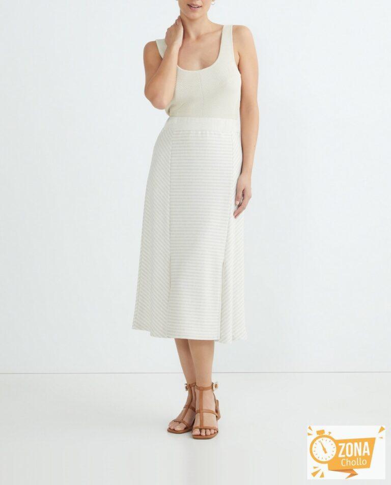 Falda midi con dos cortes en el delante que llevan aberturas — 23,00€ € -81%