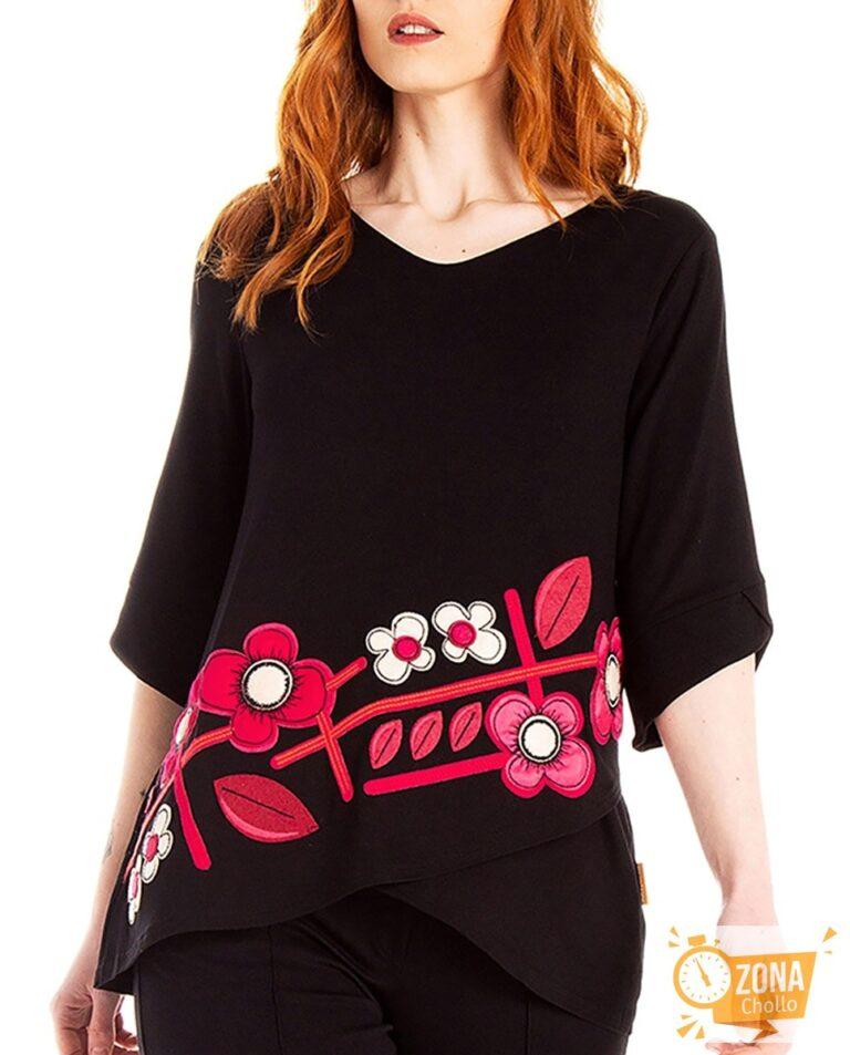 Top de mujer con escote semipico y manga 3/4 — 14,00€ € -81%