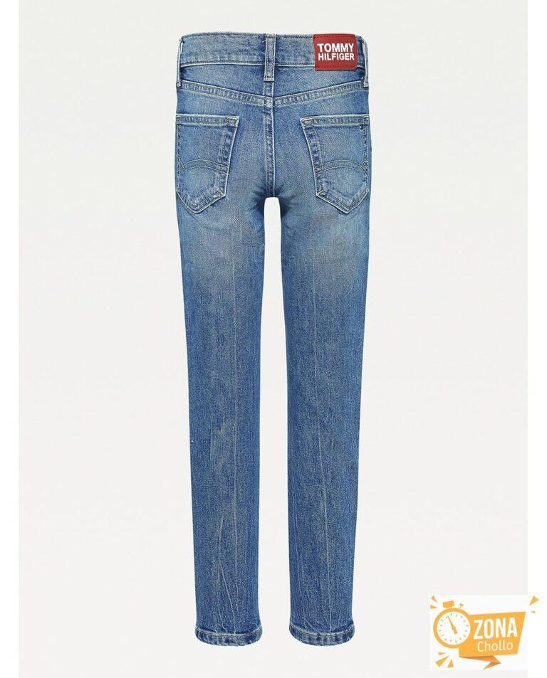 Pantalón vaquero de bebe niño en lavado azul claro de corte cónico — 11,00€ € -82%
