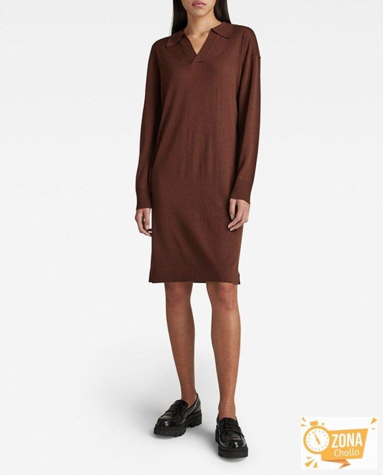 Vestido de mujer tipo polo con un largo por la rodilla y cuello pico — 23,00€ € -81%