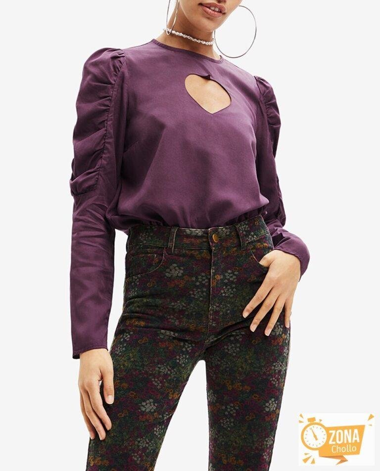 Blusa de mujer con mangas abullonadas corazón — 13,00€ € -81%